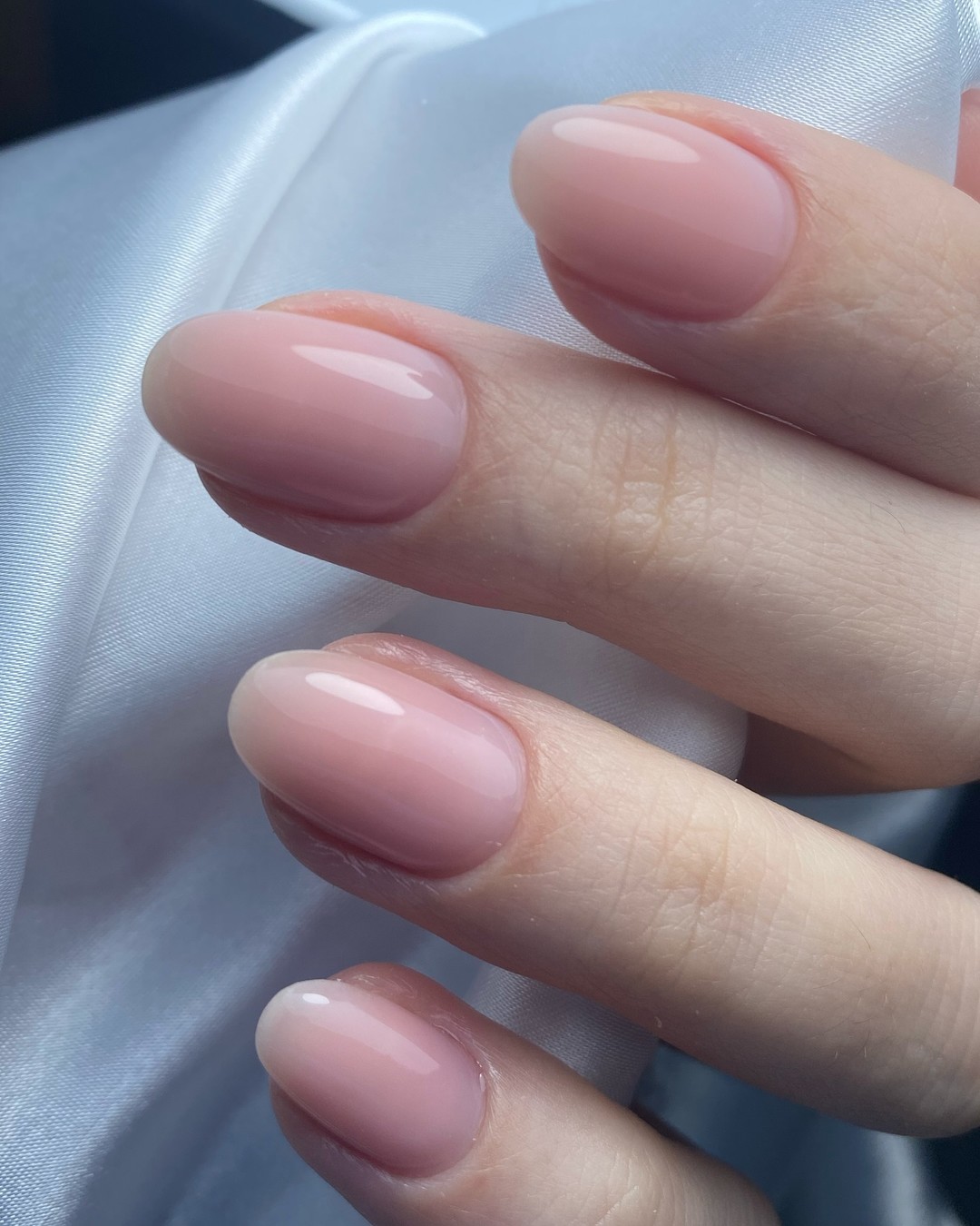 Jel tırnak çalışması — nail art ve manikür pedikür Beşiktaş