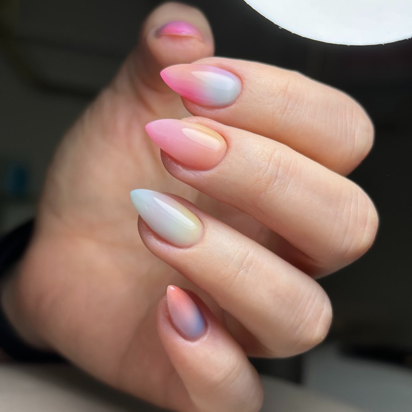 Beşiktaş protez tırnak örneği — jel tırnak ve nail art tasarım